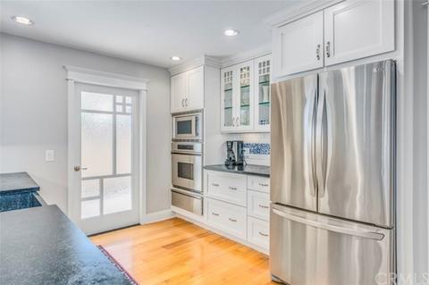 211 E 20th St, Costa Mesa, CA 92627 photo 5