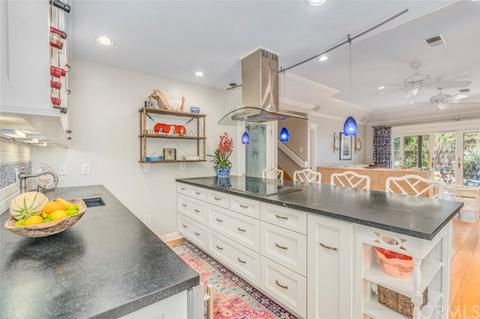 211 E 20th St, Costa Mesa, CA 92627 photo 4