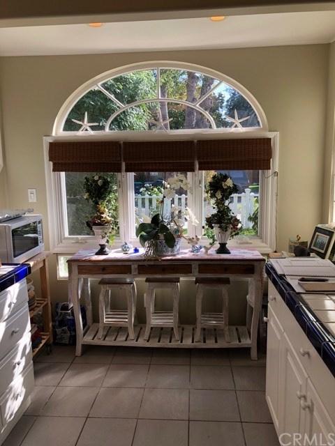 273 E 19th St #B, Costa Mesa, CA 92627 photo 2