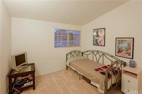 829 Towne St, Costa Mesa, CA 92627 photo 9