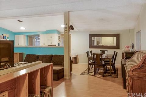 829 Towne St, Costa Mesa, CA 92627 photo 7
