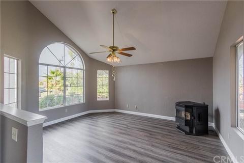 948 Saint Ann Dr, Paso Robles, CA 93446 photo 4