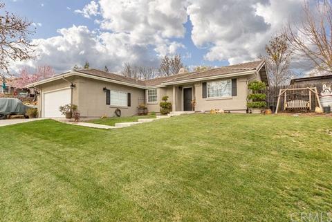 1107 Windsong Way, Paso Robles, CA 93446 photo 2