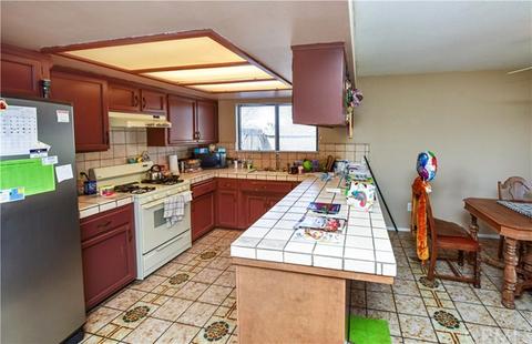 417 Tanglewood Ct, Paso Robles, CA 93446 photo 2