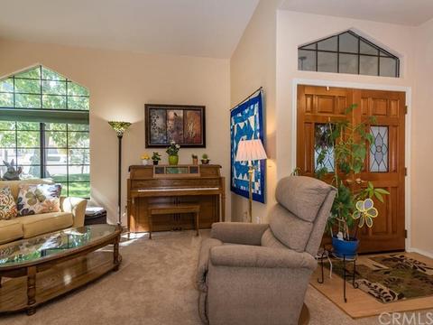206 Warbler Ct, Paso Robles, CA 93446 photo 3