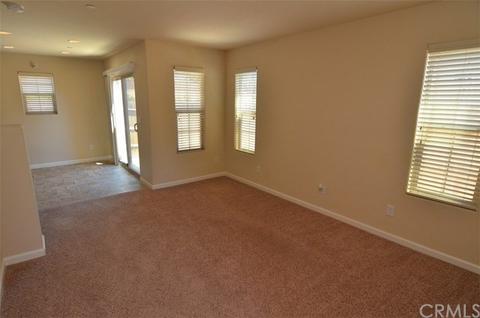 543 Playa Cir, Paso Robles, CA 93446 photo 2