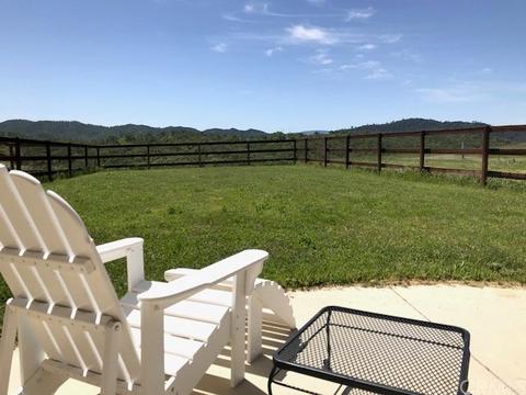 2216 Holly Dr, Paso Robles, CA 93446 photo 2