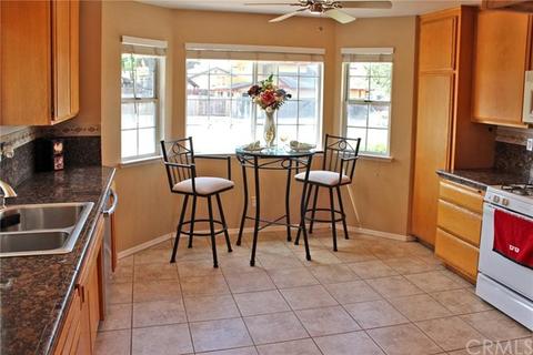167 Edgewater Ln, Paso Robles, CA 93446 photo 3