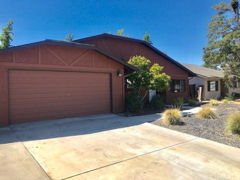 1222 Katherine Dr, Paso Robles, CA 93446 photo 2