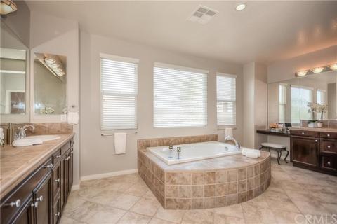 16092 Blue Mountain Ct, Riverside, CA 92503 photo 54