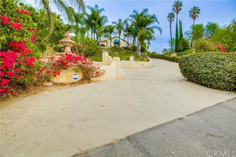 4409 Crestview Dr, Norco, CA 92860 photo 2