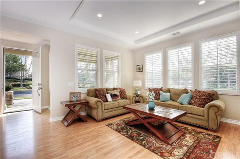 20 Daphne, Irvine, CA 92606 photo 15