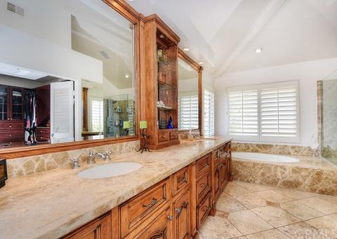 11 Olympus, Irvine, CA 92603 photo 14