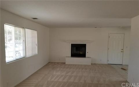 18737 Benicia St, Hesperia, CA 92345 photo 6
