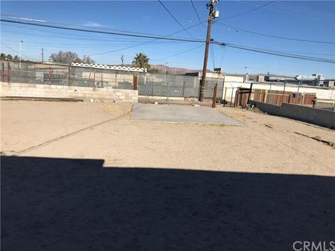 1501 Nancy St, Barstow, CA 92311 photo 2