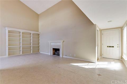 5196 Piccadilly Cir, Westminster, CA 92683 photo 2