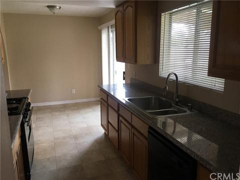 18157 Ash St, Bloomington, CA 92316 photo 6