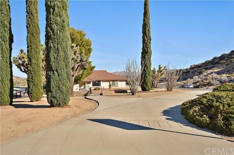 7505 Canyon Dr, Yucca Valley, CA 92284 photo 1