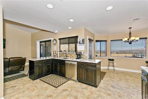 7505 Canyon Dr, Yucca Valley, CA 92284 photo 5