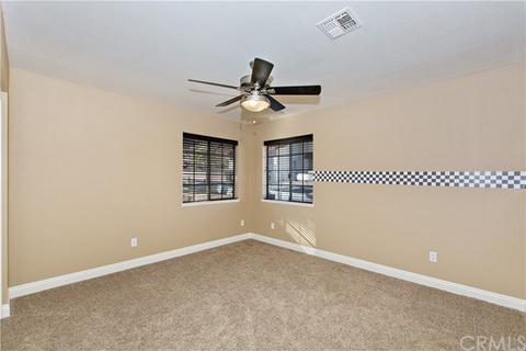 7505 Canyon Dr, Yucca Valley, CA 92284 photo 16