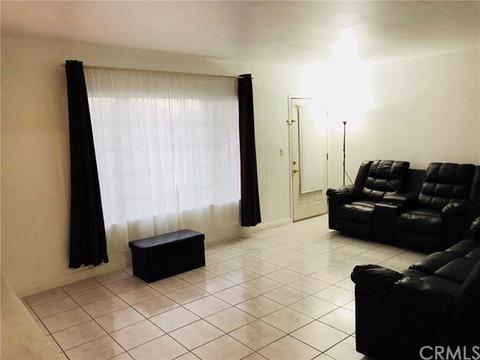 13423 Obispo Ave, Paramount, CA 90723 photo 6