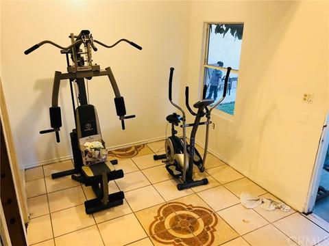 13423 Obispo Ave, Paramount, CA 90723 photo 7