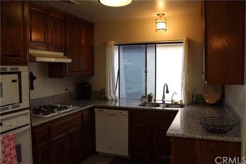 2921 Hyde Park Cir, Riverside, CA 92506 photo 12