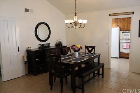 2921 Hyde Park Cir, Riverside, CA 92506 photo 11