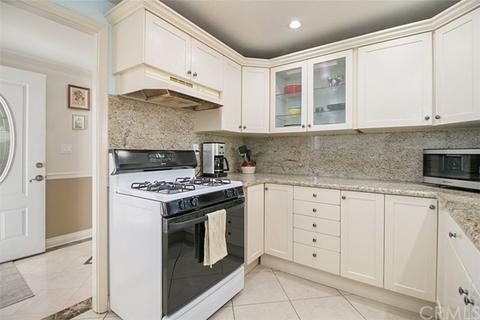 3095 Trinity Dr, Costa Mesa, CA 92626 photo 13
