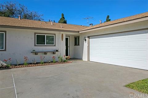 3095 Trinity Dr, Costa Mesa, CA 92626 photo 4