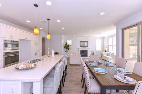 122 Telstar, Irvine, CA 92618 photo 9