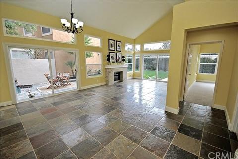 29 Las Cruces, Irvine, CA 92614 photo 2