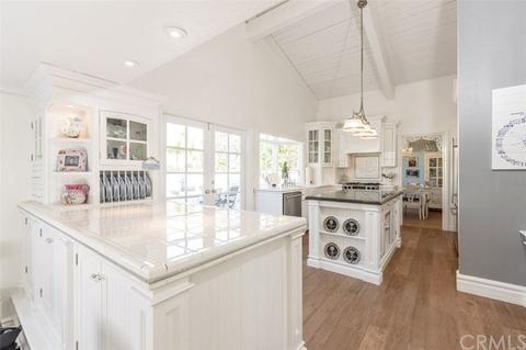 2060 Mandarin Dr, Costa Mesa, CA 92626 photo 5