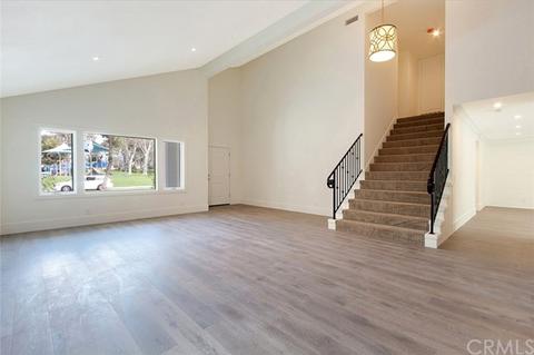 10 Mayflower, Irvine, CA 92620 photo 2