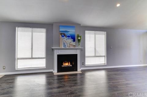 600 Cherry Ave #5, Long Beach, CA 90802 photo 2