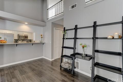600 Cherry Ave #5, Long Beach, CA 90802 photo 3