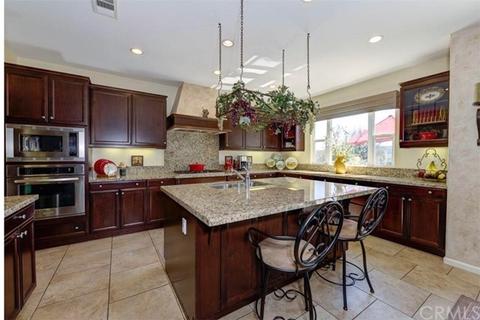 2938 Wycliffe St, Corona, CA 92879 photo 3