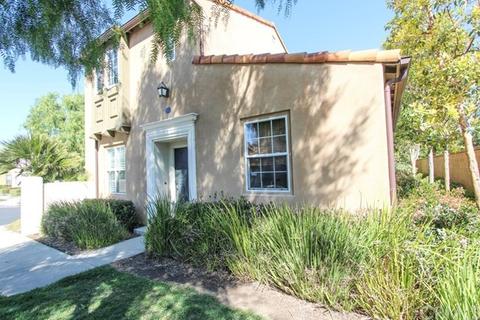 83 Alevera St, Irvine, CA 92618 photo 1