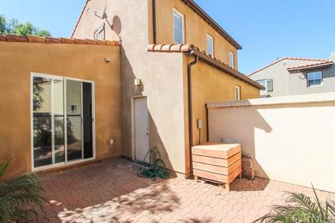 83 Alevera St, Irvine, CA 92618 photo 8