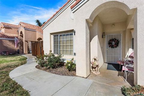 29102 Crestline Dr, Menifee, CA 92584 photo 2