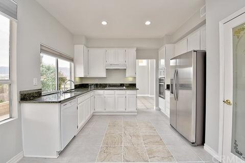 892 Big Spring Ct, Corona, CA 92880 photo 4