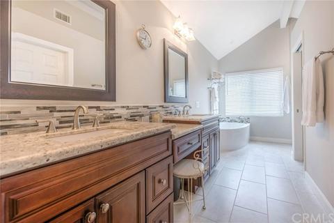 7 Saronna, Irvine, CA 92614 photo 26