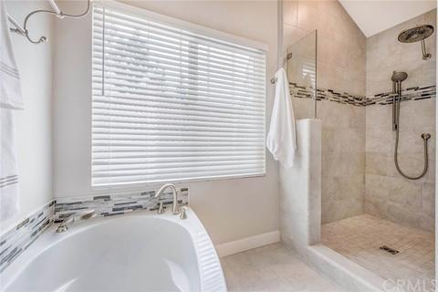7 Saronna, Irvine, CA 92614 photo 27