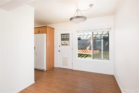 826 Darrell St, Costa Mesa, CA 92627 photo 9