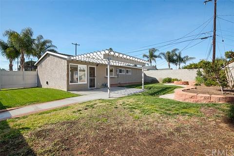 826 Darrell St, Costa Mesa, CA 92627 photo 23