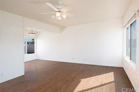 826 Darrell St, Costa Mesa, CA 92627 photo 5
