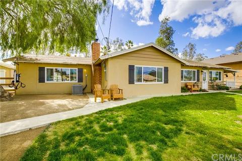 1372 3rd St, Norco, CA 92860 photo 3