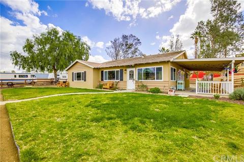 1372 3rd St, Norco, CA 92860 photo 8