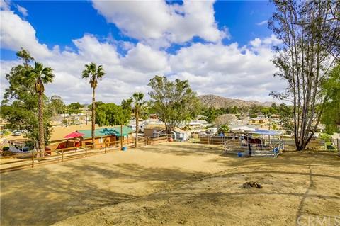 1372 3rd St, Norco, CA 92860 photo 44