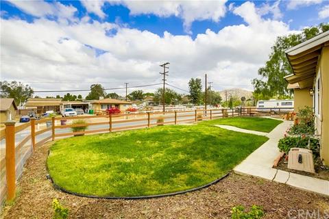 1372 3rd St, Norco, CA 92860 photo 5